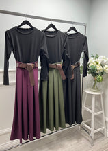 Load image into Gallery viewer, One piece long sleeve dress
