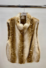 Load image into Gallery viewer, Deer print faux fur gilet
