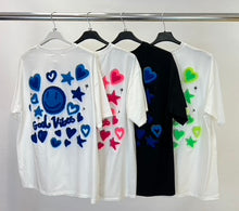 Load image into Gallery viewer, Smiley towelling t-shirt
