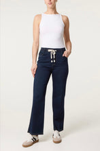Load image into Gallery viewer, QED denim stretch trousers
