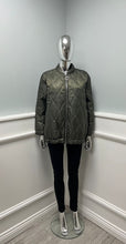 Load image into Gallery viewer, Quilted zip jacket
