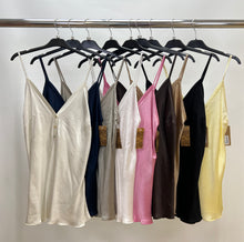 Load image into Gallery viewer, Satin button vest
