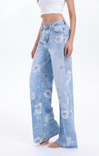 Load image into Gallery viewer, Melly lily print jeans
