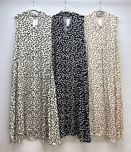 Load image into Gallery viewer, Polka dot v-neck dress
