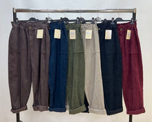 Load image into Gallery viewer, Corduroy square pocket trouser
