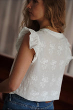 Load image into Gallery viewer, InApril 1986 cotton sleeveless top
