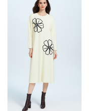 Load image into Gallery viewer, Premium soft knit flower dress
