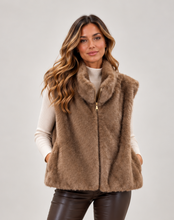 Load image into Gallery viewer, Teddy bear gilet
