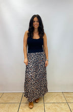 Load image into Gallery viewer, Leopard pleated skirt

